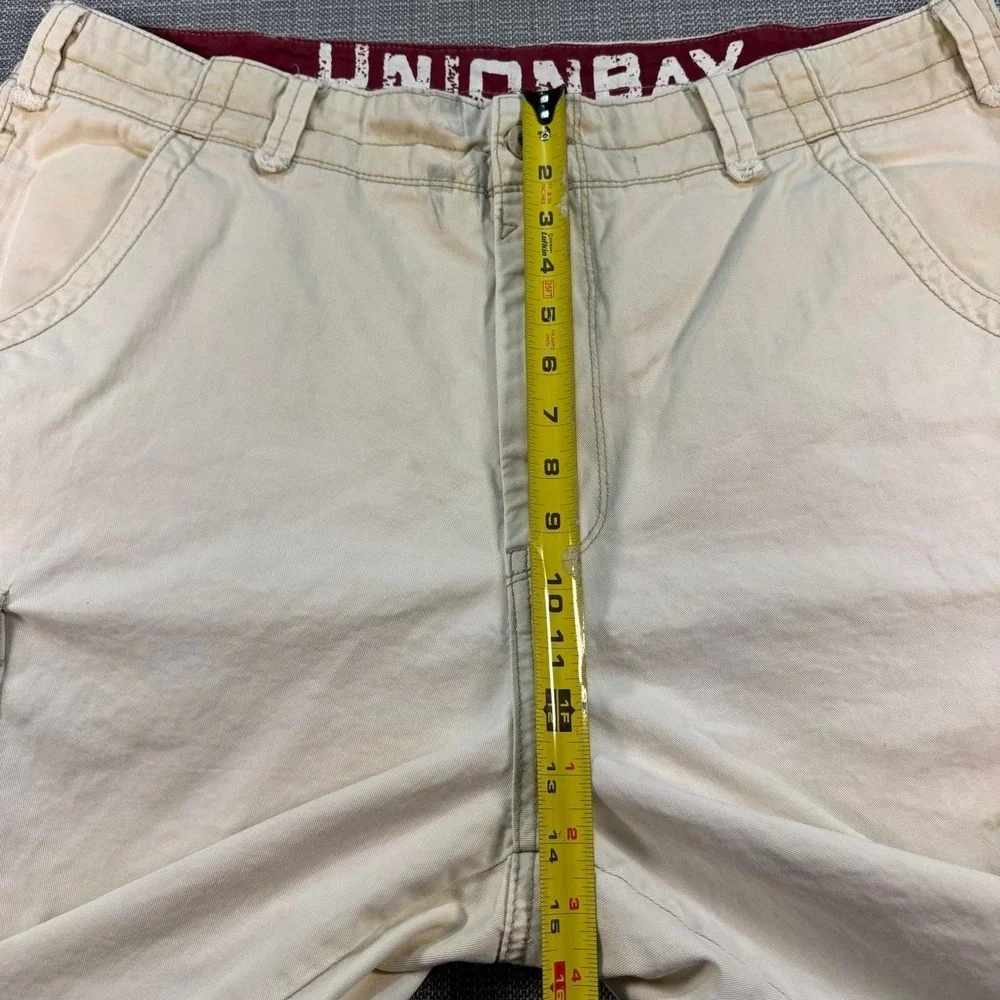 Union Bay Tan 100% Cotton Cargo Shorts Men's Size 40.